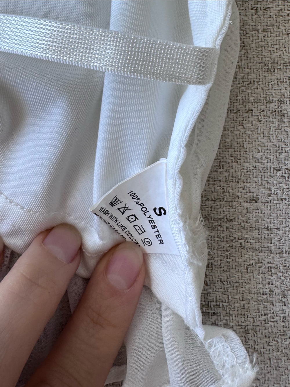 White Set Size Small - Picture 2 of 3
